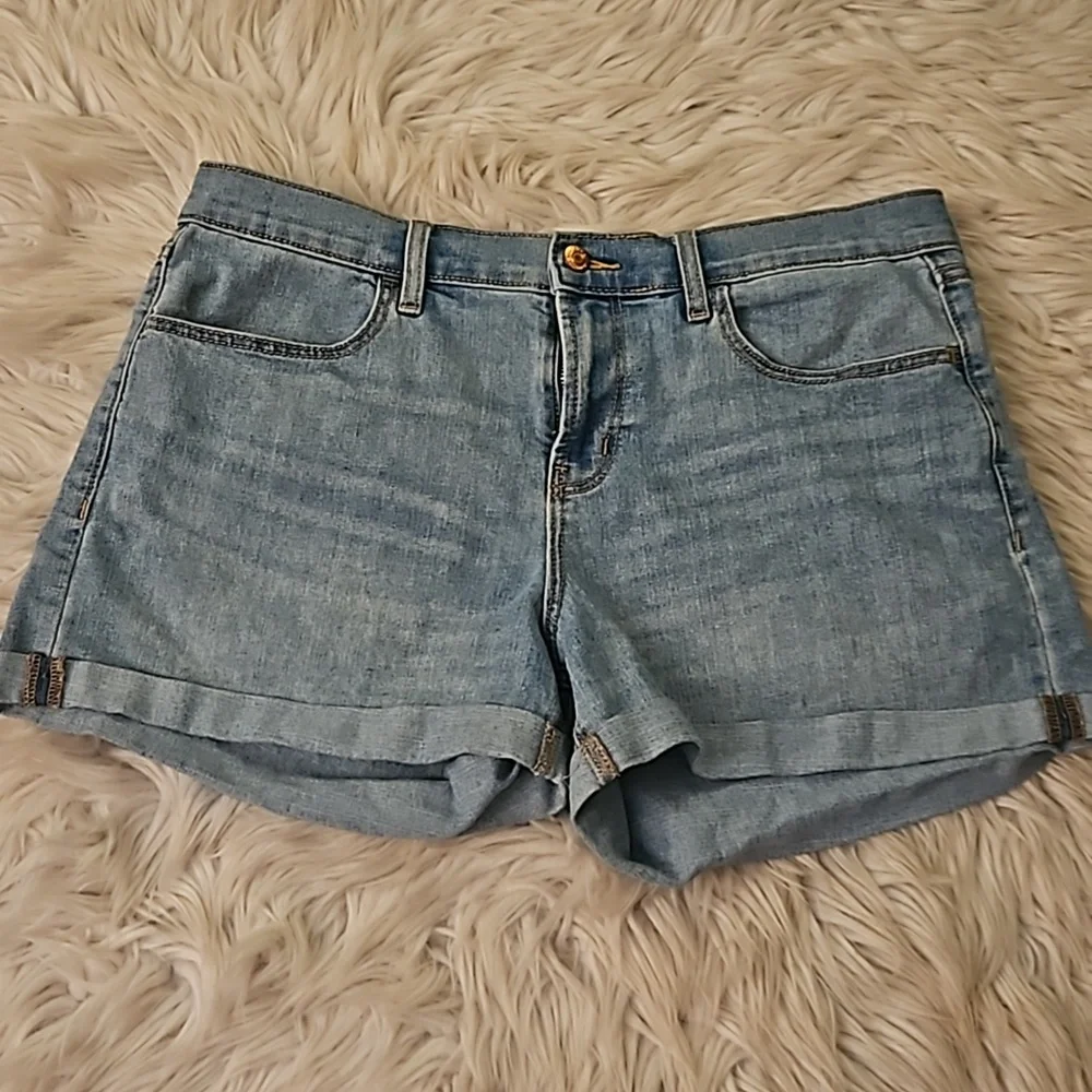 Old Navy Light Wash Cuffed Denim Shorts – Size 12